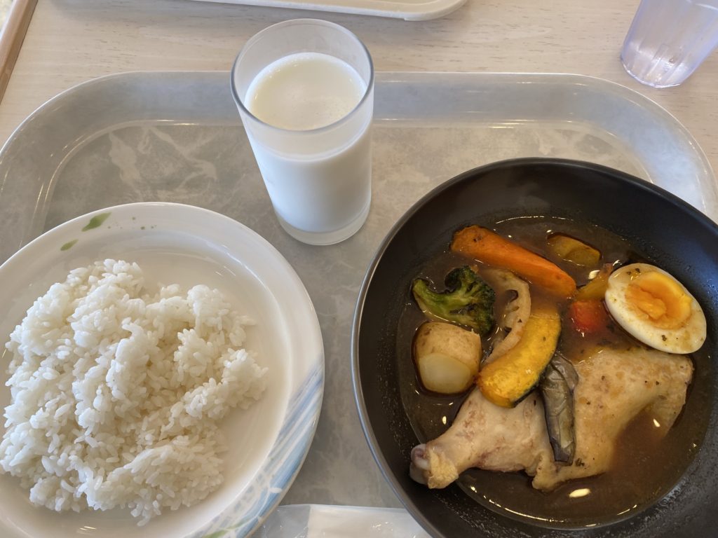 新日本海フェリーはまなす　レストランの夕食　スープカレー