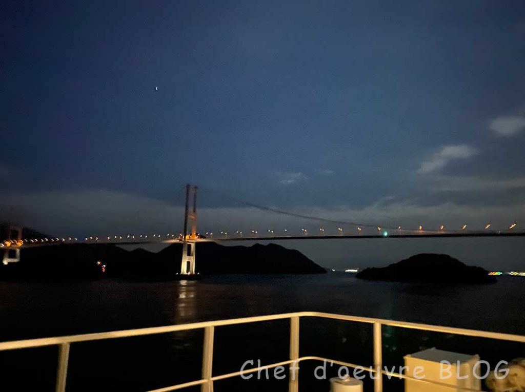 来島海峡大橋を通過