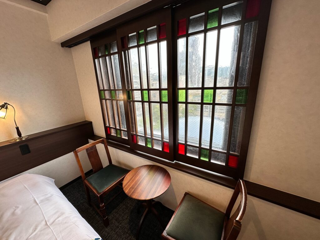 ホテルアル京都　客室の窓